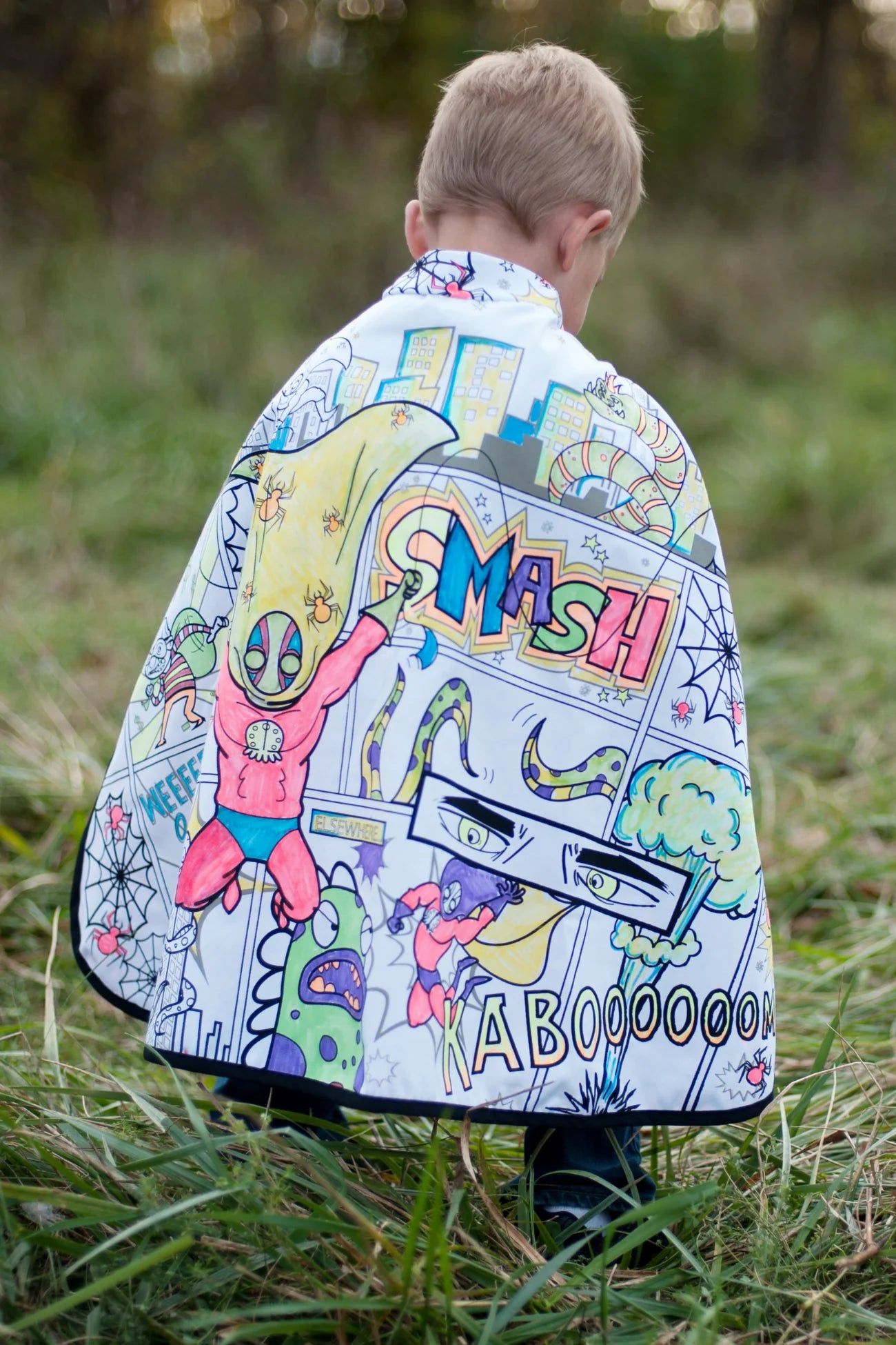 COLOUR-A-CAPE SPIDER SUPERHERO