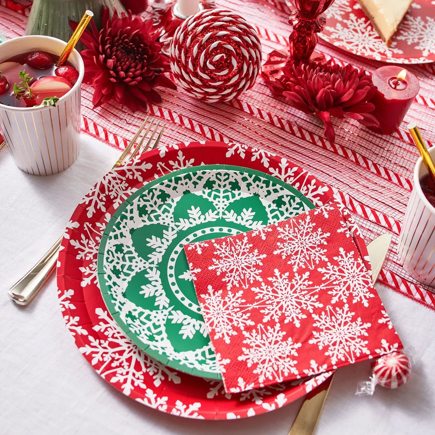 JOLLY SNOWFLAKE SMALL PLATES
