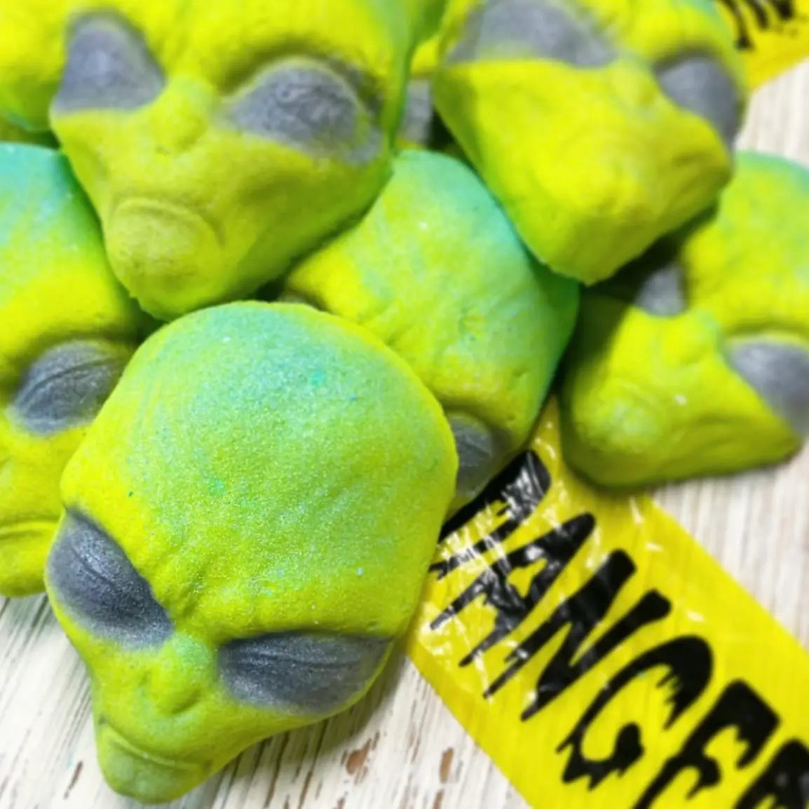 AREA 51 BATH BOMB