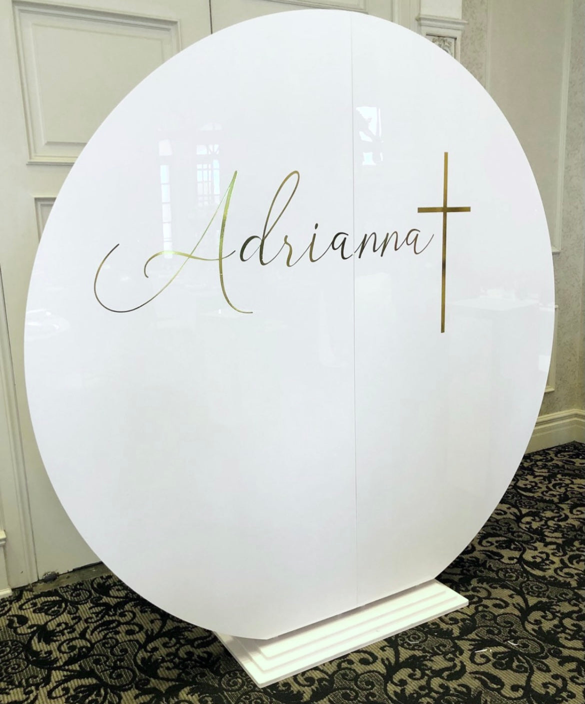 ACRYLIC BACKDROP RENTAL