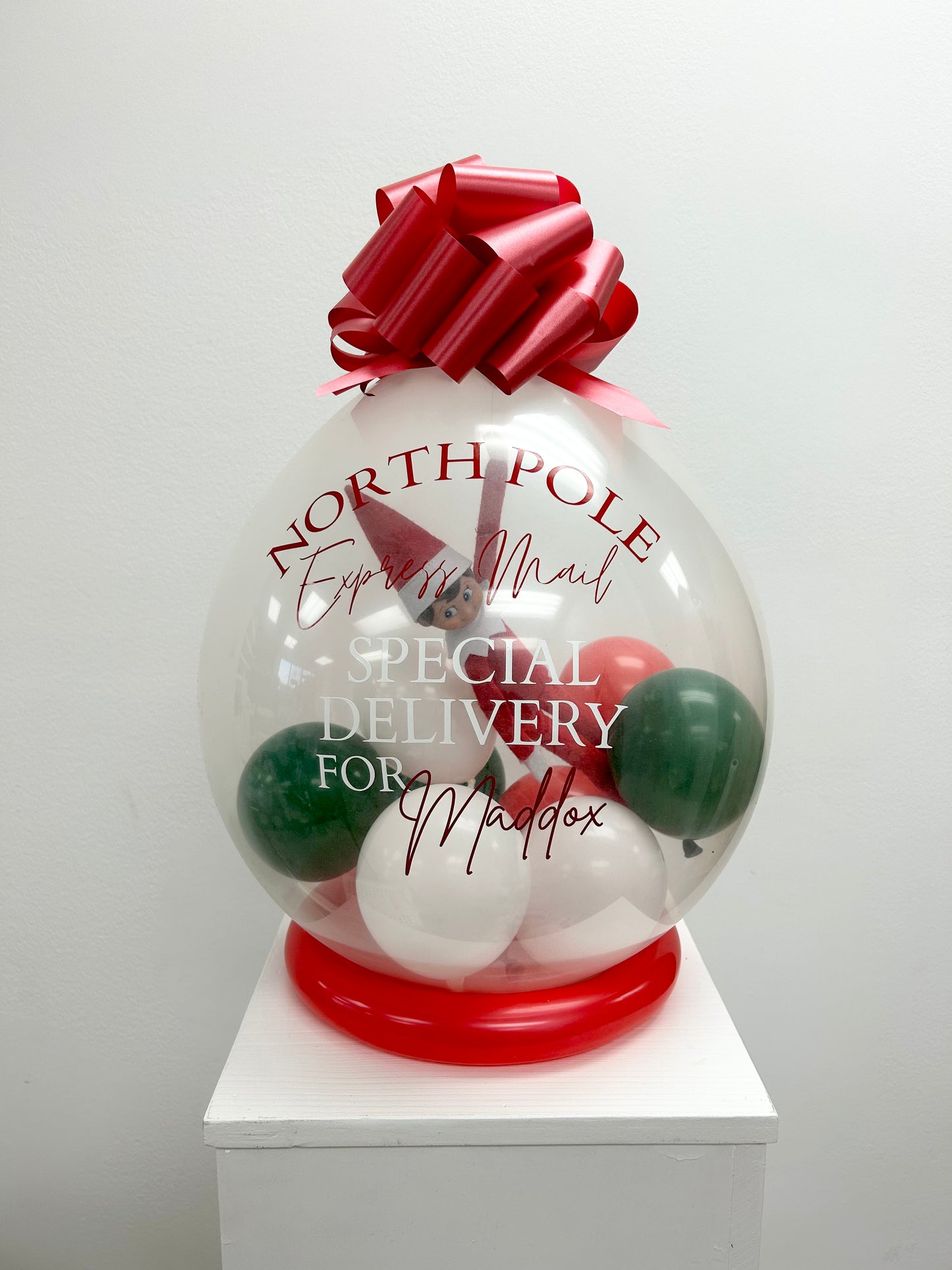 ELF ARRIVAL POP BALLOON