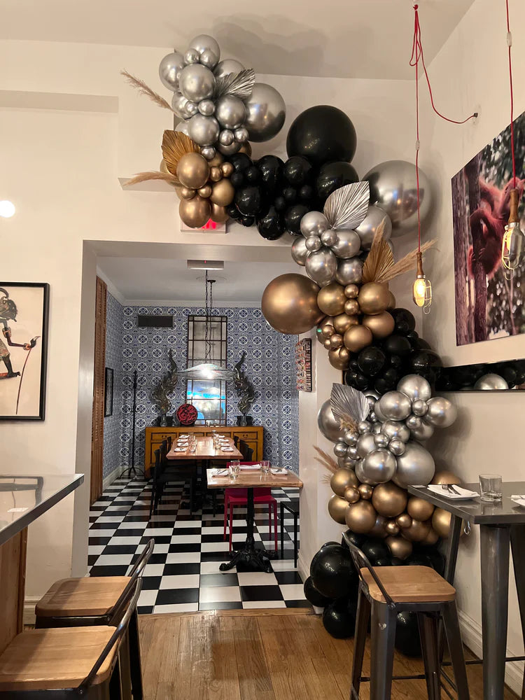 BALLOON GARLANDS