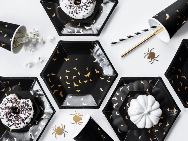 TRICK OR TREAT PLATES