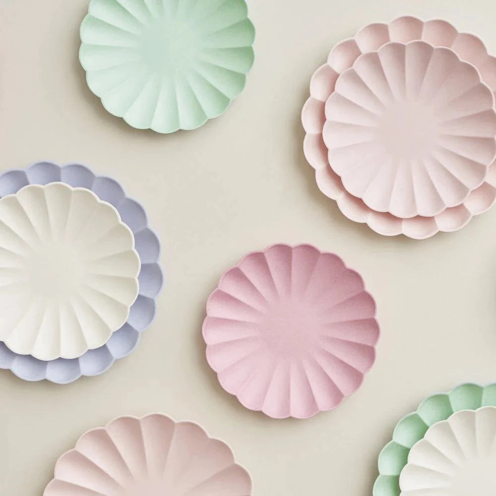 SMALL MULTICOLOUR PLATES