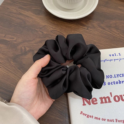 SILK SCRUNCHIE