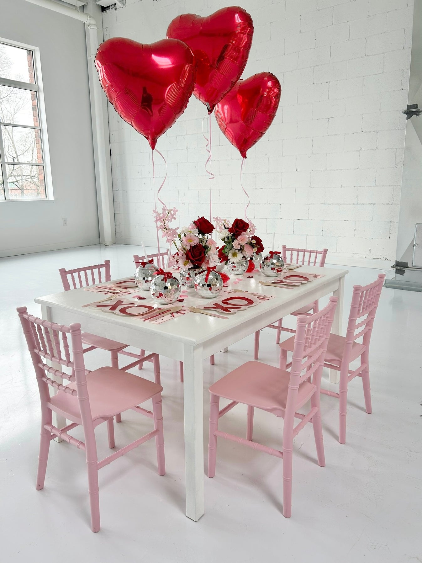 CHILDREN'S PICCOLO TABLE RENTAL PICCOLO PARTIES