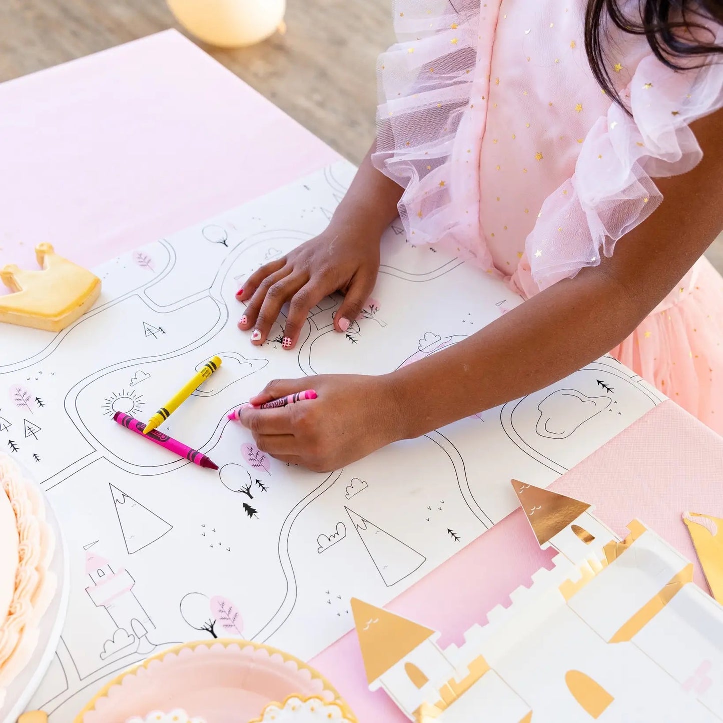 PRINCESS TABLE RUNNER